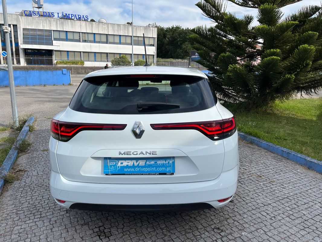 renault-megane-sport-tourer-2023-diesel-1461cc