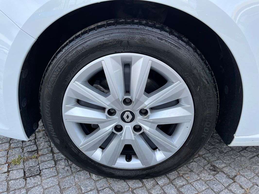 renault-megane-sport-tourer-2023-diesel-1461cc
