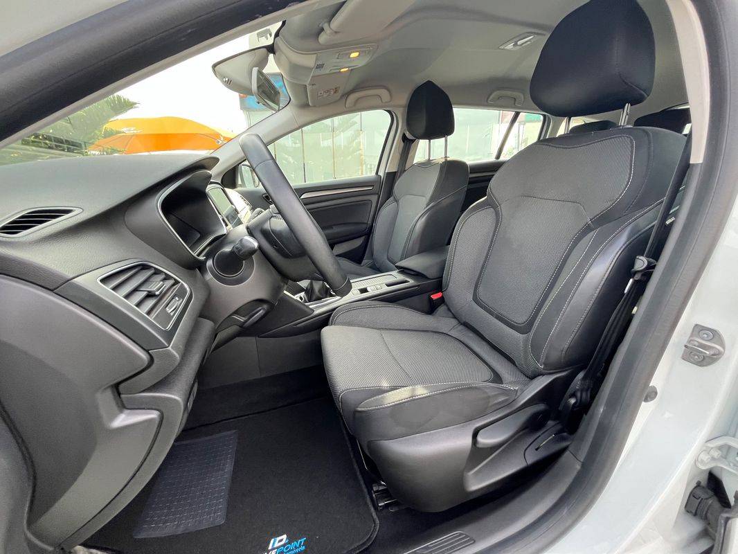 renault-megane-sport-tourer-2023-diesel-1461cc