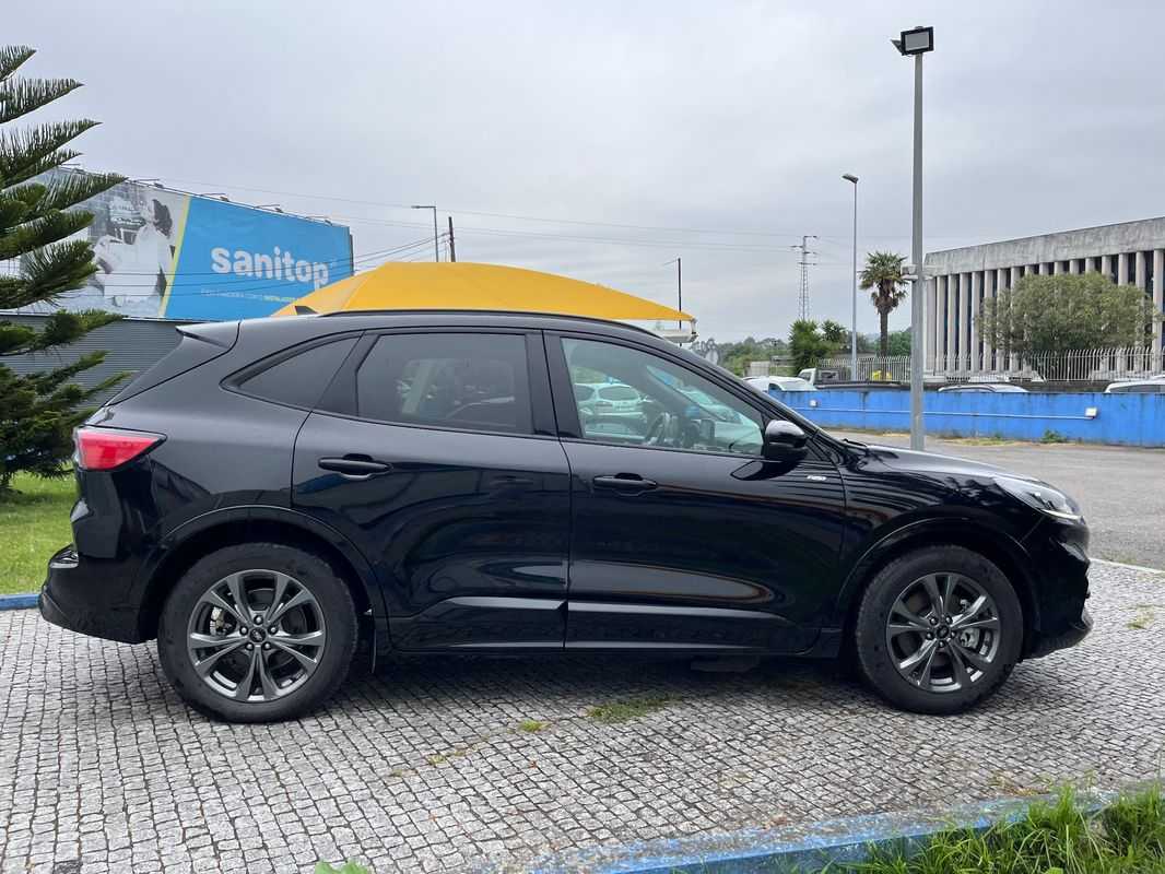 ford-kuga-2022-hibrido-a-gasolina-2488cc