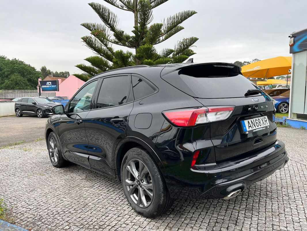ford-kuga-2022-hibrido-a-gasolina-2488cc