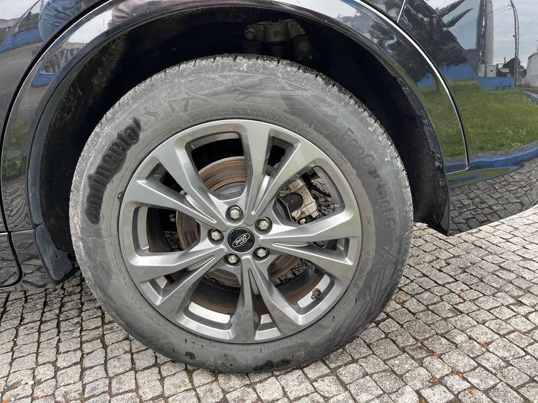 ford-kuga-2022-hibrido-a-gasolina-2488cc