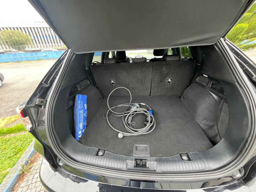 ford-kuga-2022-hibrido-a-gasolina-2488cc