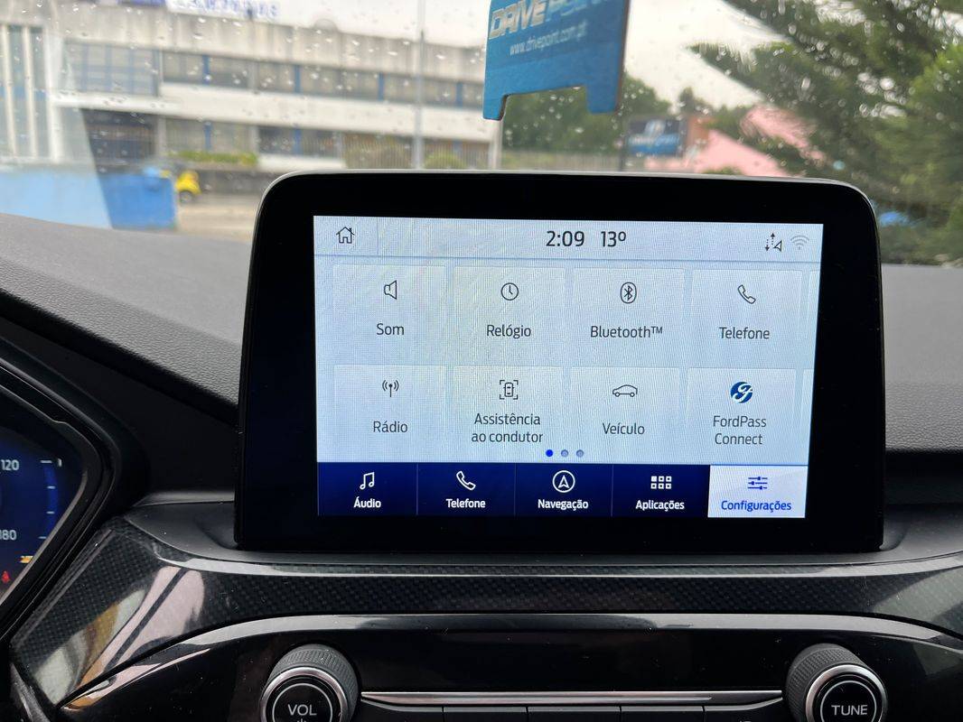 ford-kuga-2022-hibrido-a-gasolina-2488cc