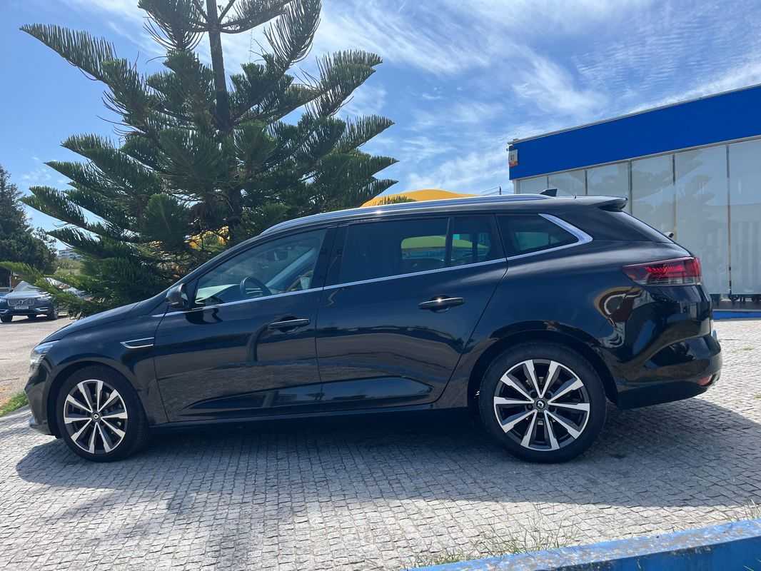 renault-megane-sport-tourer-2022-diesel-1461cc