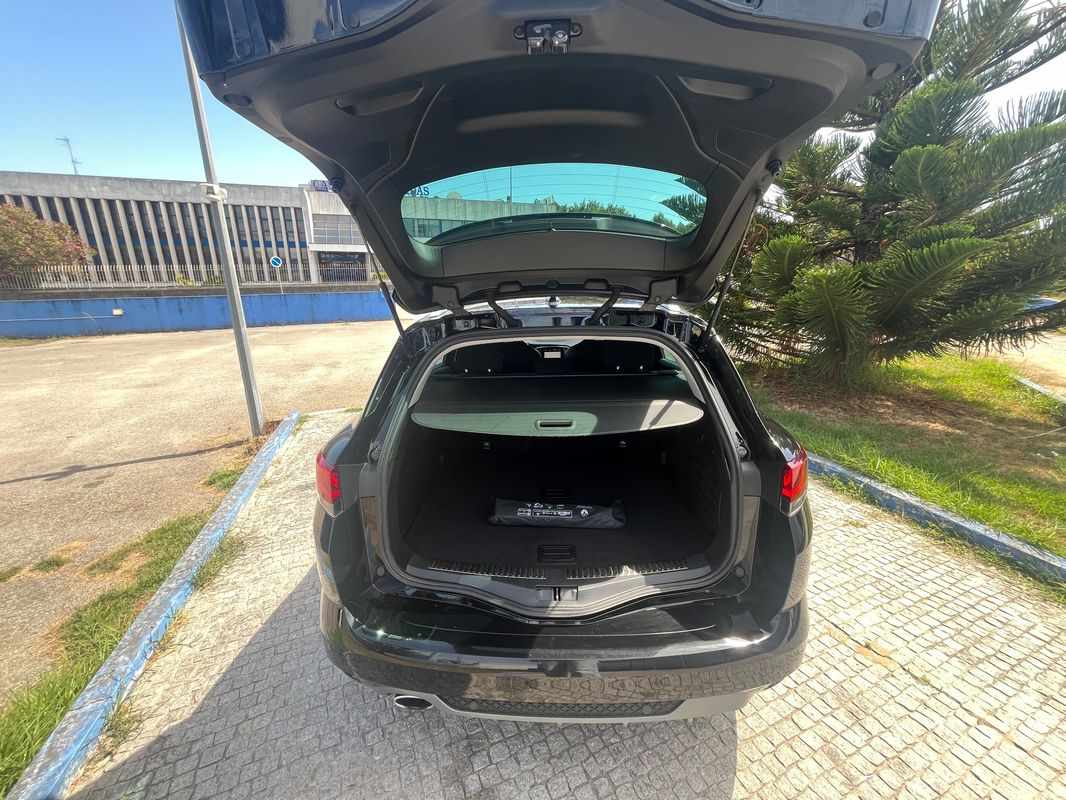 renault-megane-sport-tourer-2022-diesel-1461cc