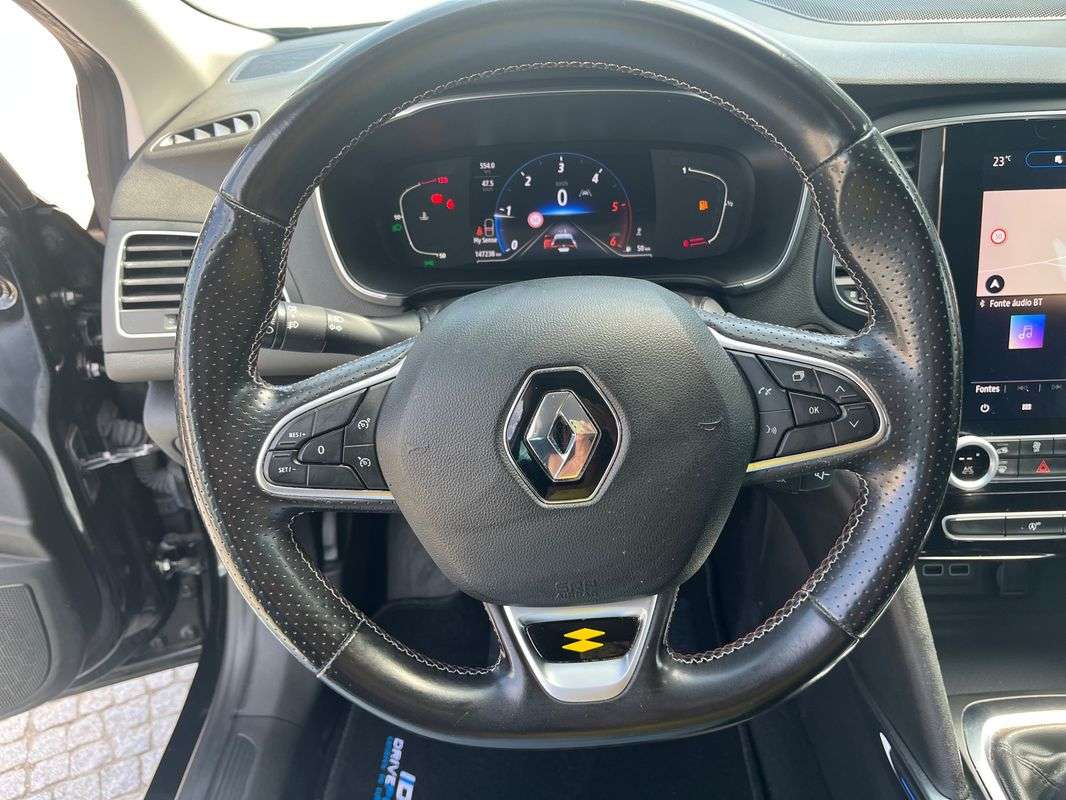 renault-megane-sport-tourer-2022-diesel-1461cc
