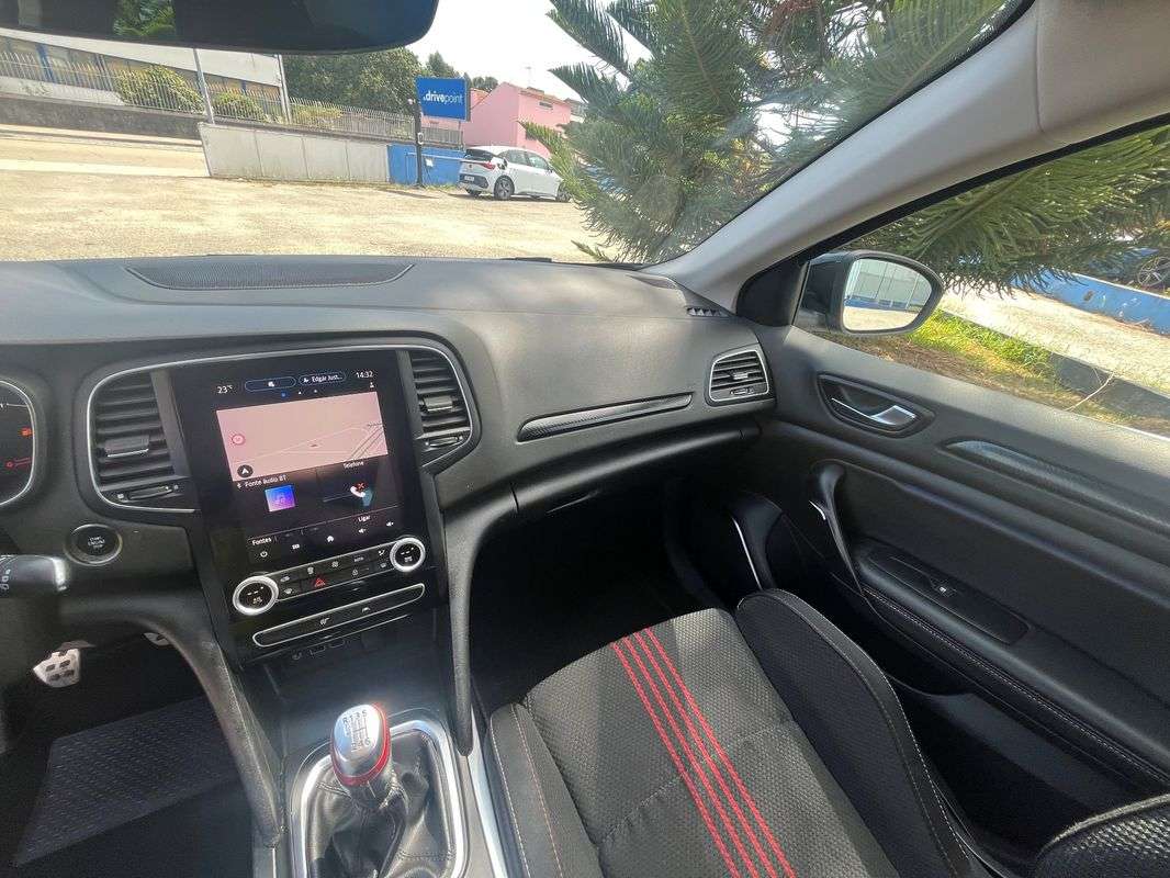 renault-megane-sport-tourer-2022-diesel-1461cc