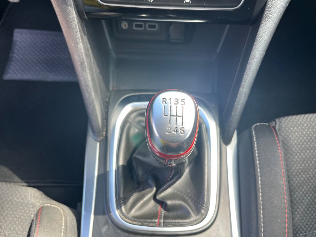 renault-megane-sport-tourer-2022-diesel-1461cc