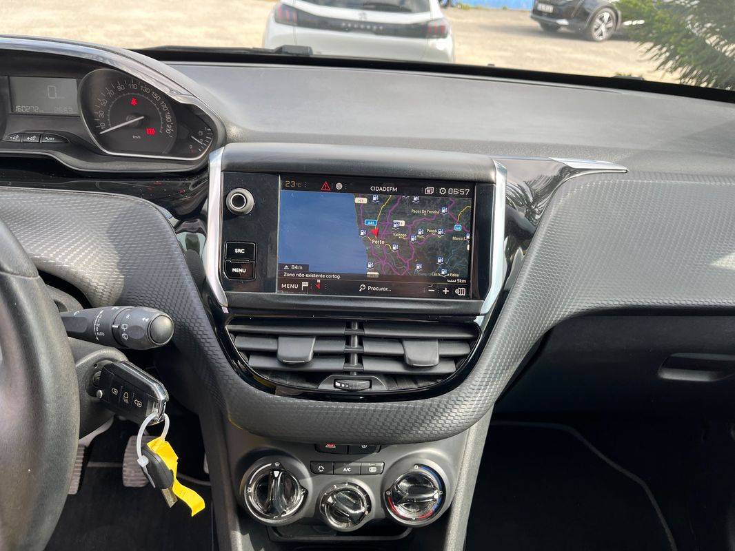 peugeot-2008-2019-diesel-1499cc