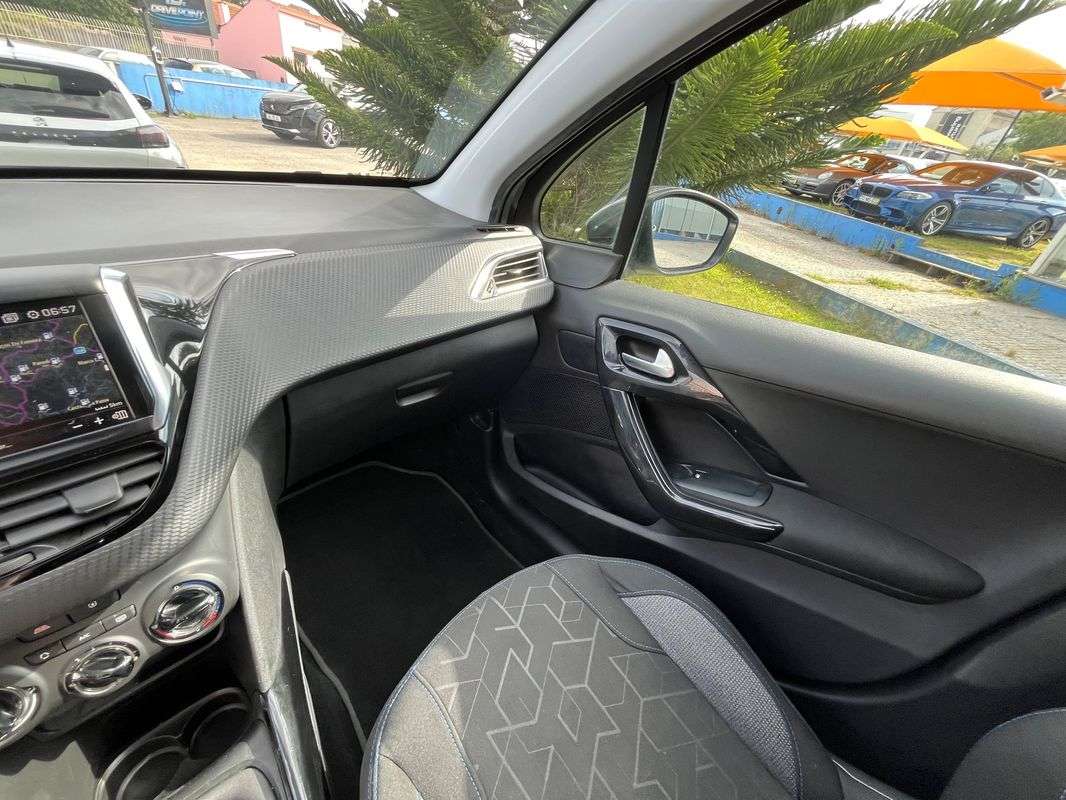 peugeot-2008-2019-diesel-1499cc