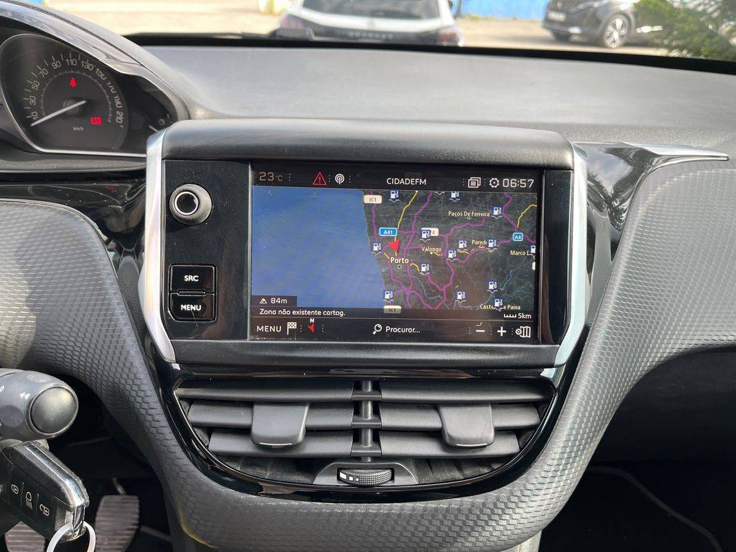 peugeot-2008-2019-diesel-1499cc