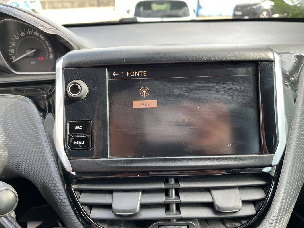 peugeot-2008-2019-diesel-1499cc