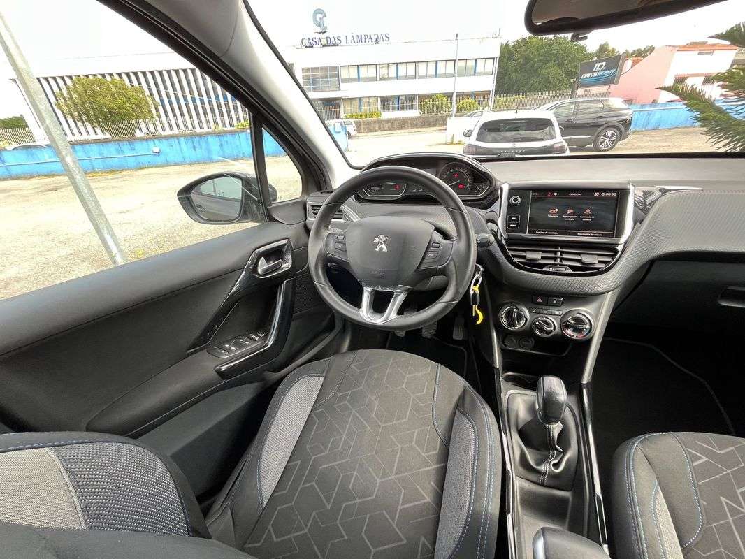 peugeot-2008-2019-diesel-1499cc