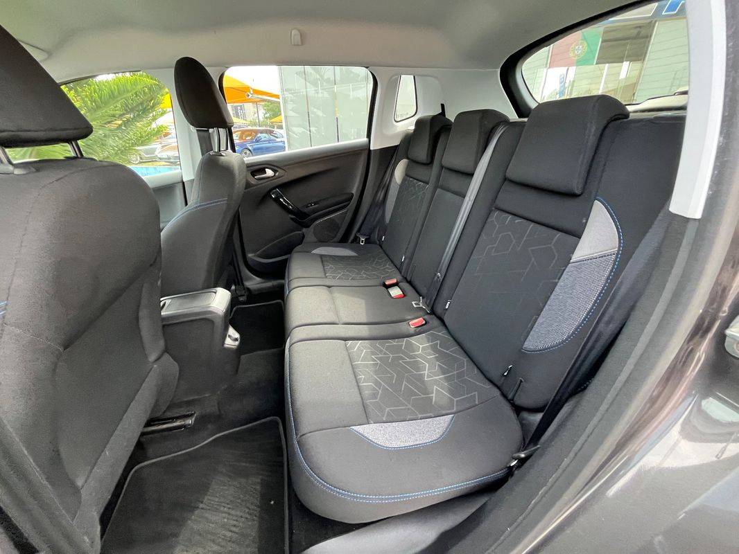 peugeot-2008-2019-diesel-1499cc