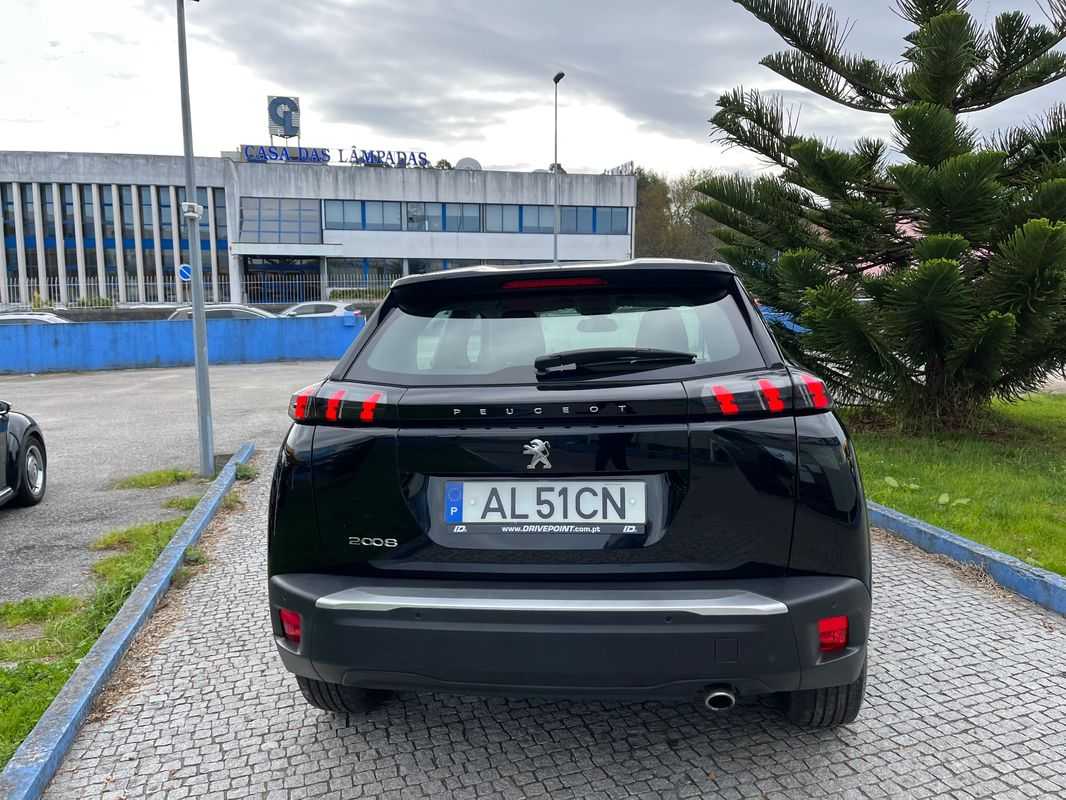 peugeot-2008-2021-diesel-1499cc