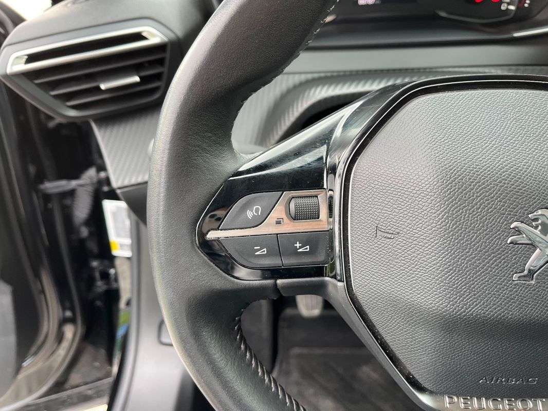 peugeot-2008-2021-diesel-1499cc