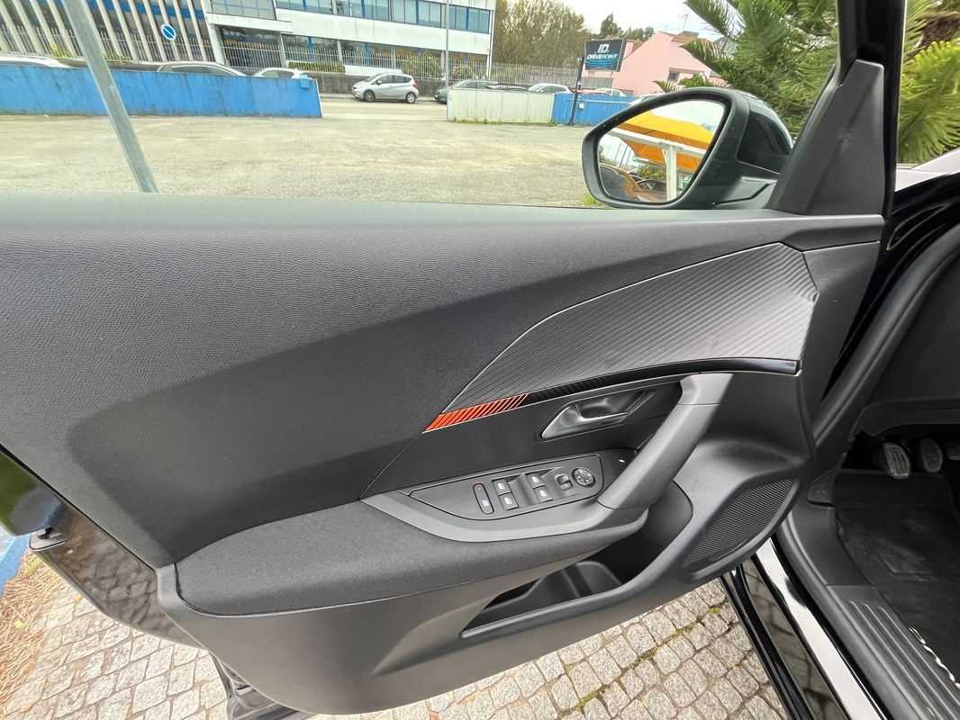 peugeot-2008-2021-diesel-1499cc