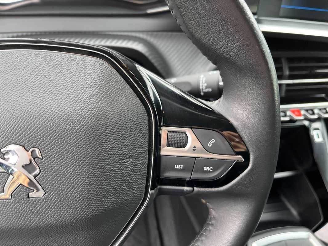peugeot-2008-2021-diesel-1499cc