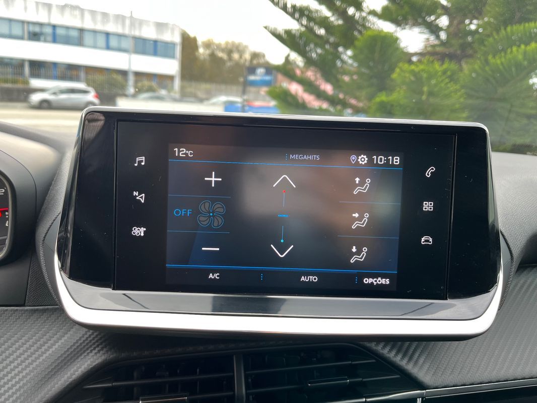 peugeot-2008-2021-diesel-1499cc
