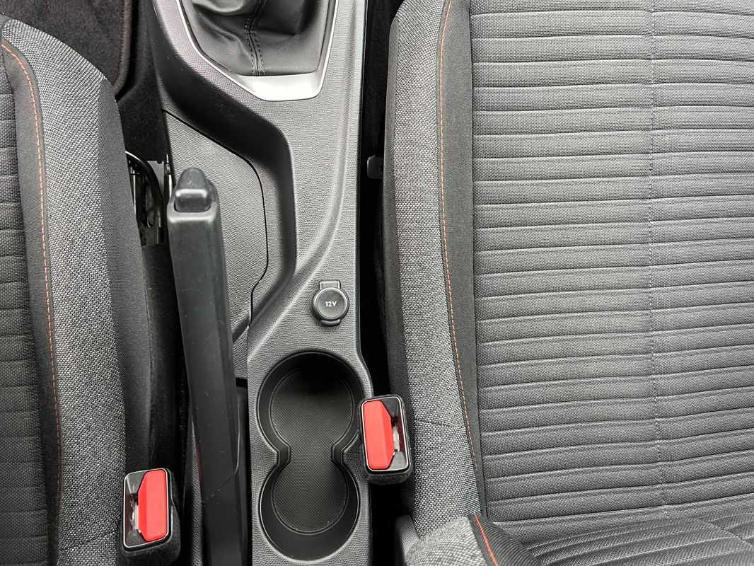 peugeot-2008-2021-diesel-1499cc