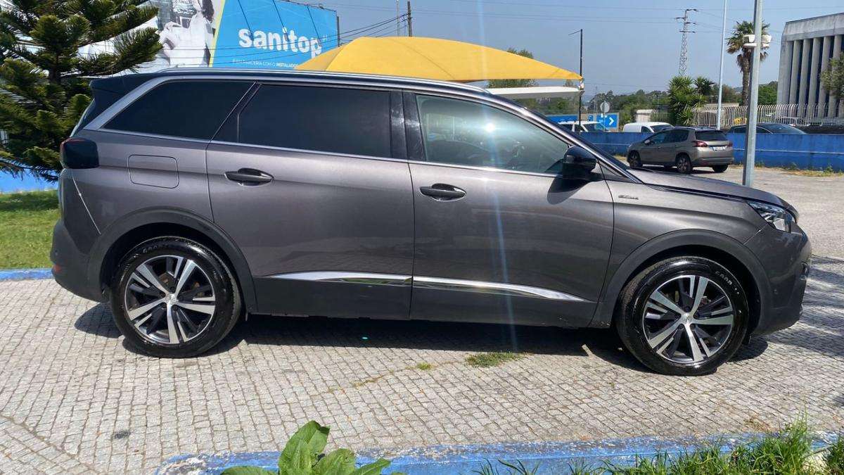 peugeot-5008-2020-diesel-1499cc