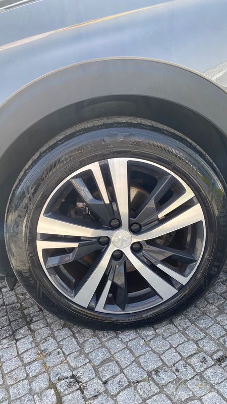 peugeot-5008-2020-diesel-1499cc