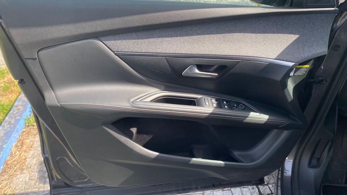 peugeot-5008-2020-diesel-1499cc