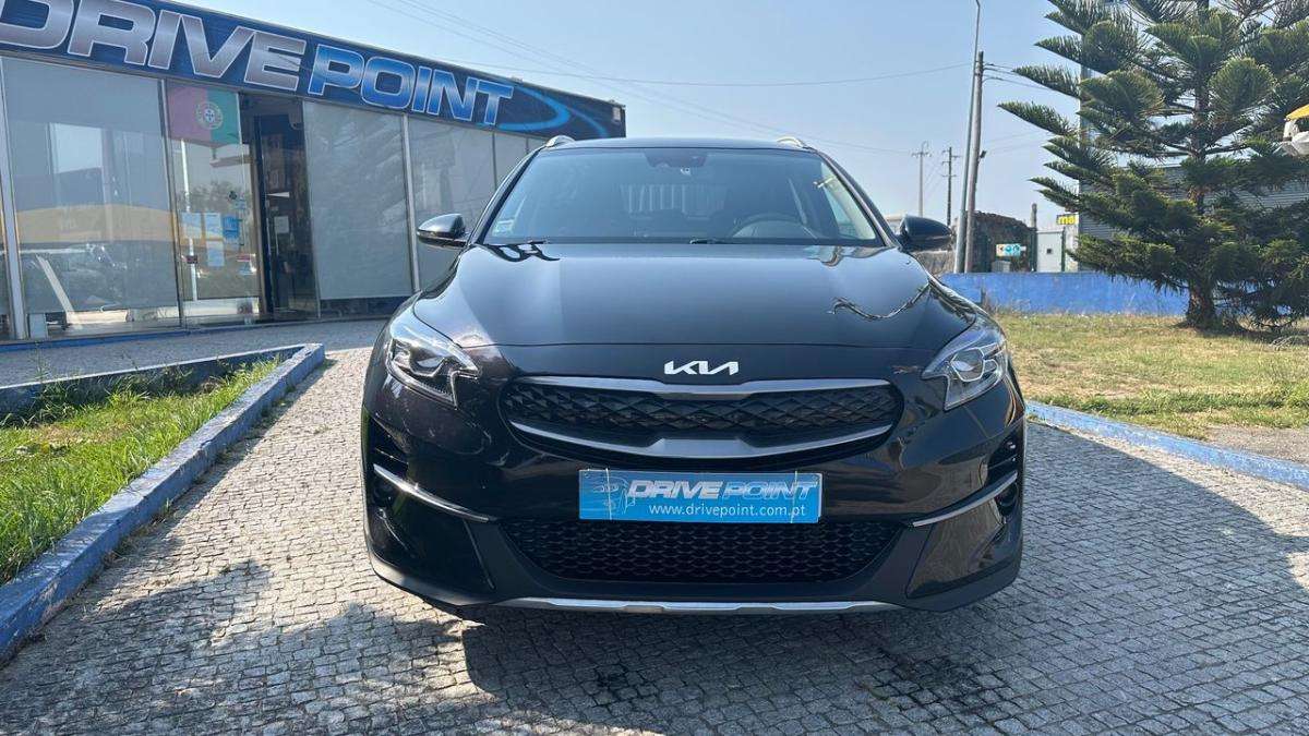 kia-xceed-2022-hibrido-a-gasolina-1580cc