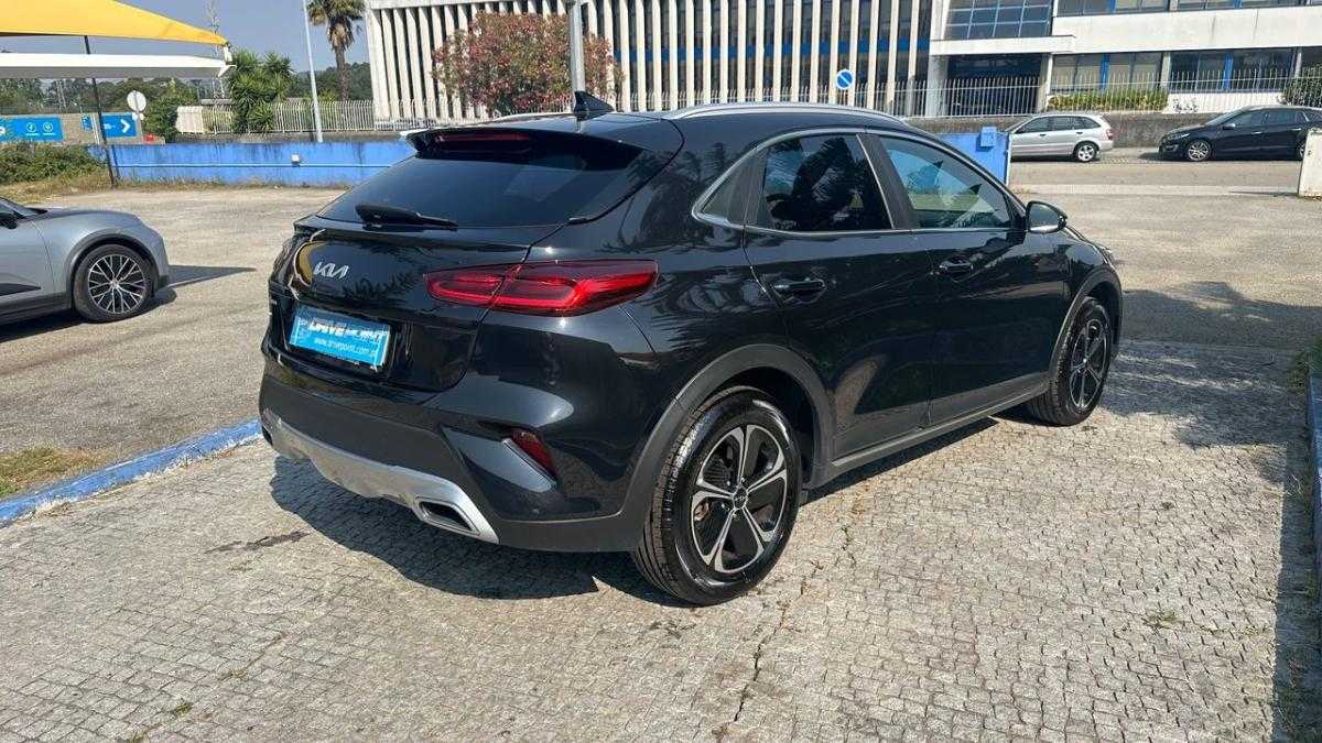 kia-xceed-2022-hibrido-a-gasolina-1580cc