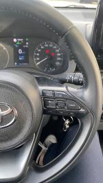 toyota-yaris-2022-hibrido-a-gasolina-1490cc