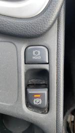 toyota-yaris-2022-hibrido-a-gasolina-1490cc