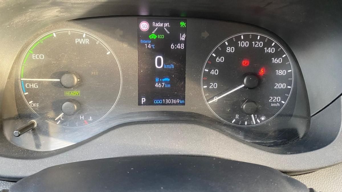 toyota-yaris-2022-hibrido-a-gasolina-1490cc