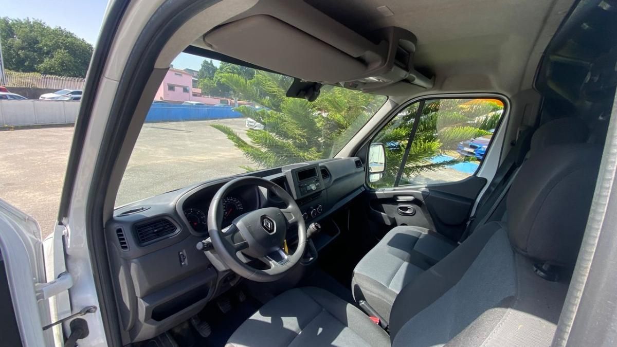 renault-master-2023-diesel-2299cc