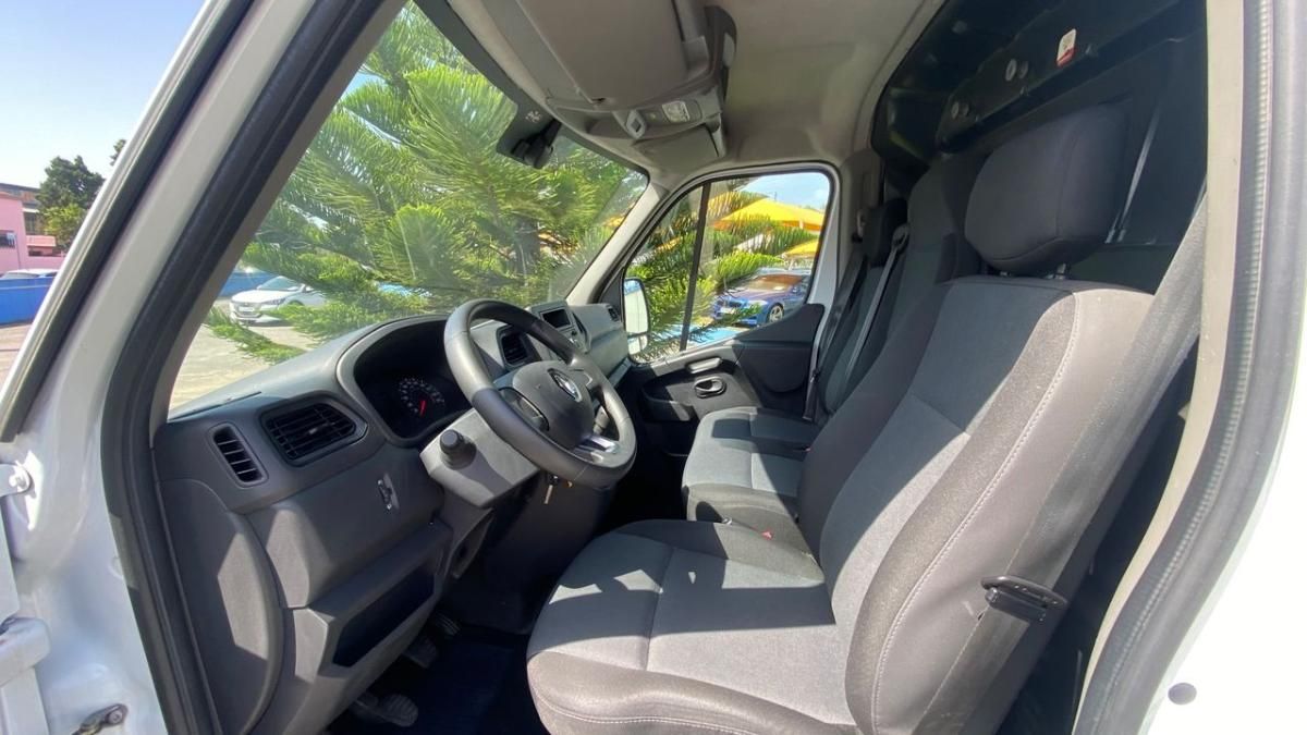 renault-master-2023-diesel-2299cc