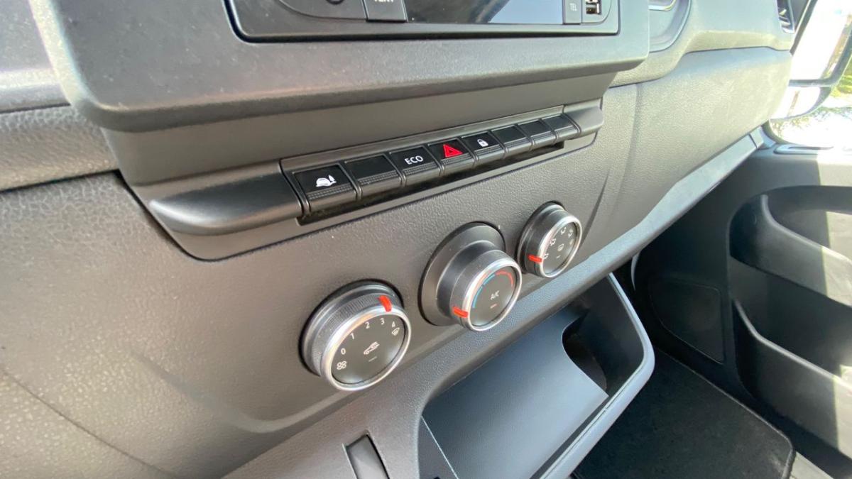 renault-master-2023-diesel-2299cc