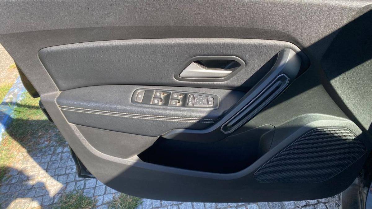 dacia-duster-2023-gpl-999cc