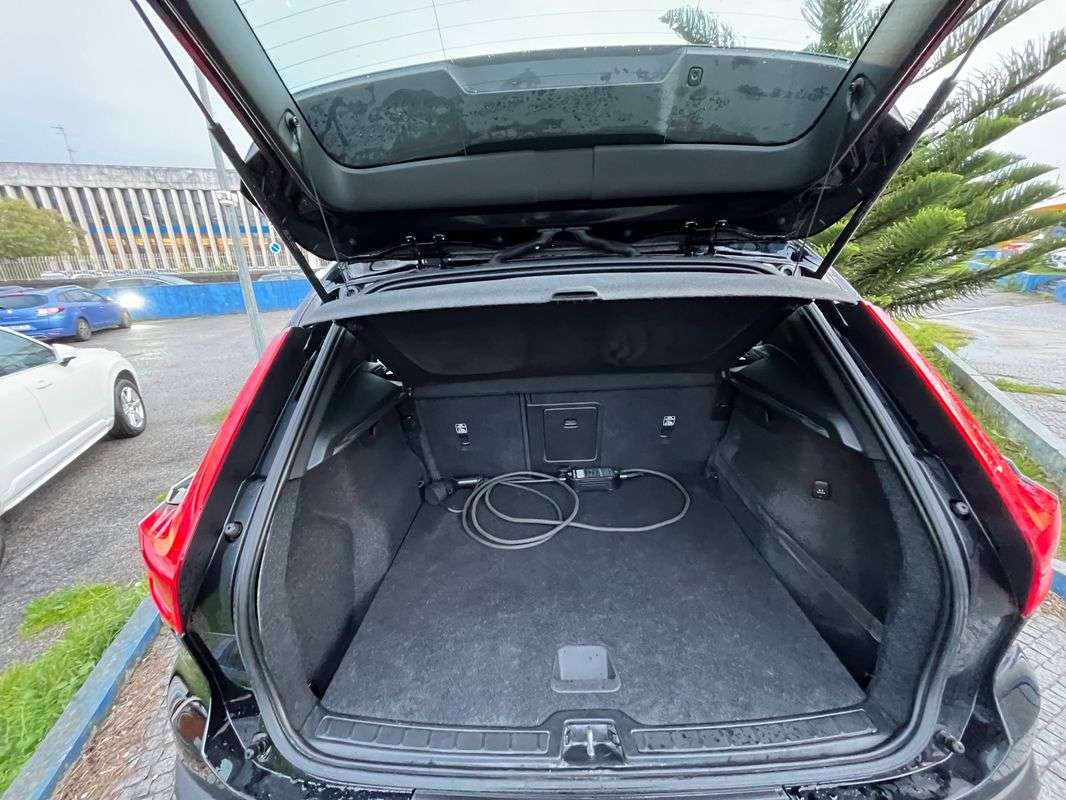volvo-xc40-2020-hibrido-a-gasolina-1477cc