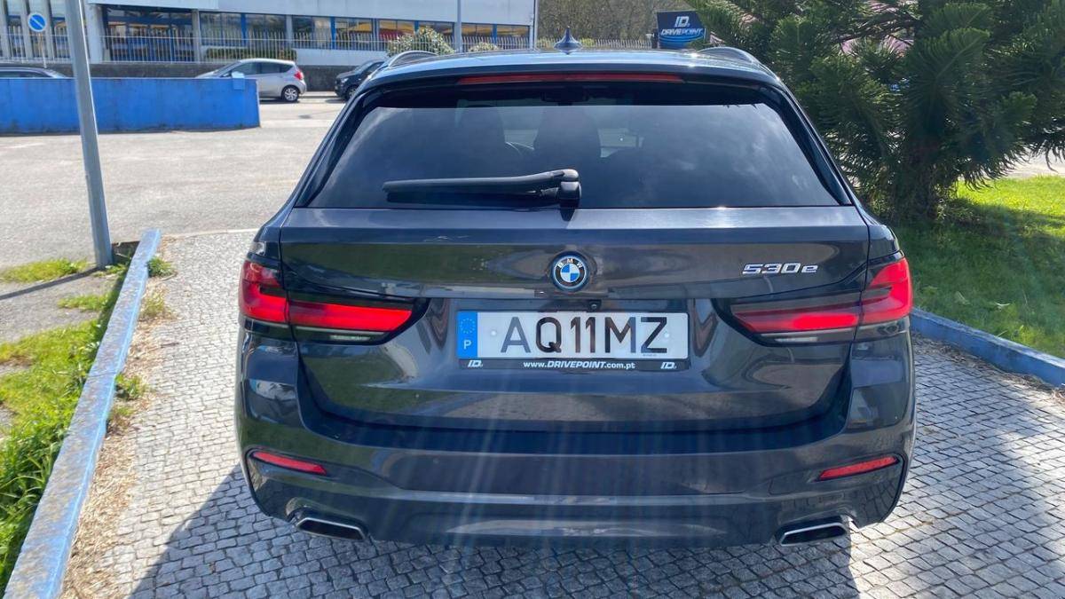bmw-serie-5-2022-hibrido-a-gasolina-1998cc
