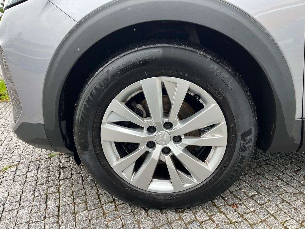 peugeot-3008-2022-diesel-1499cc