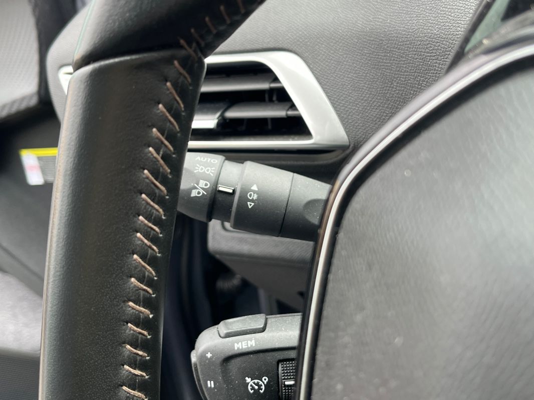 peugeot-3008-2022-diesel-1499cc