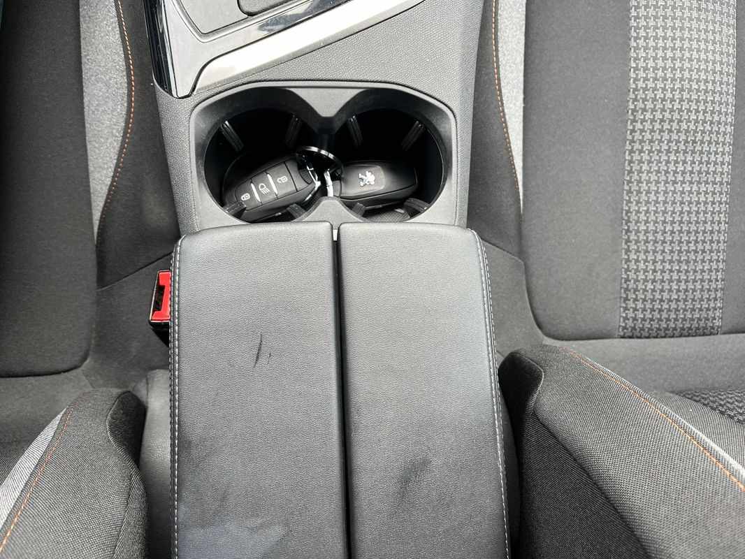 peugeot-3008-2022-diesel-1499cc