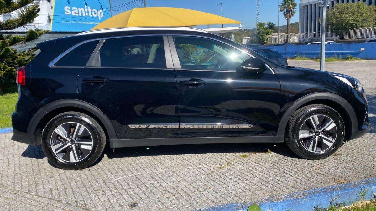 kia-niro-2020-hibrido-a-gasolina-1580cc