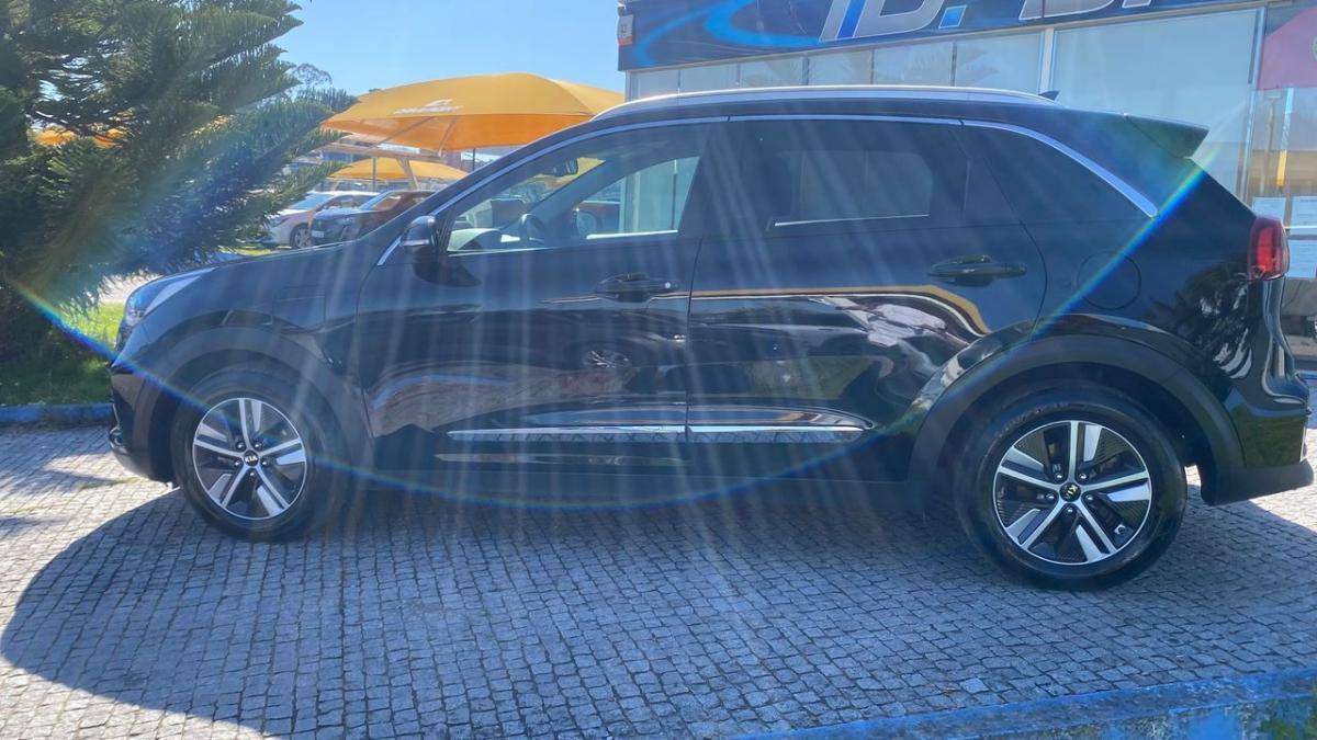 kia-niro-2020-hibrido-a-gasolina-1580cc