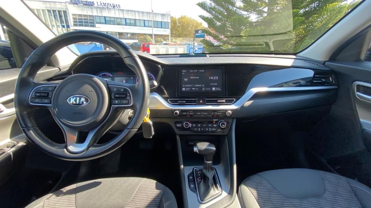 kia-niro-2020-hibrido-a-gasolina-1580cc