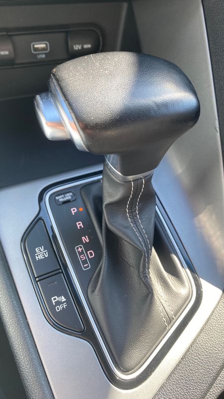 kia-niro-2020-hibrido-a-gasolina-1580cc