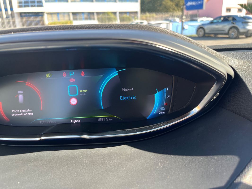 peugeot-3008-2021-hibrido-a-gasolina-1598cc
