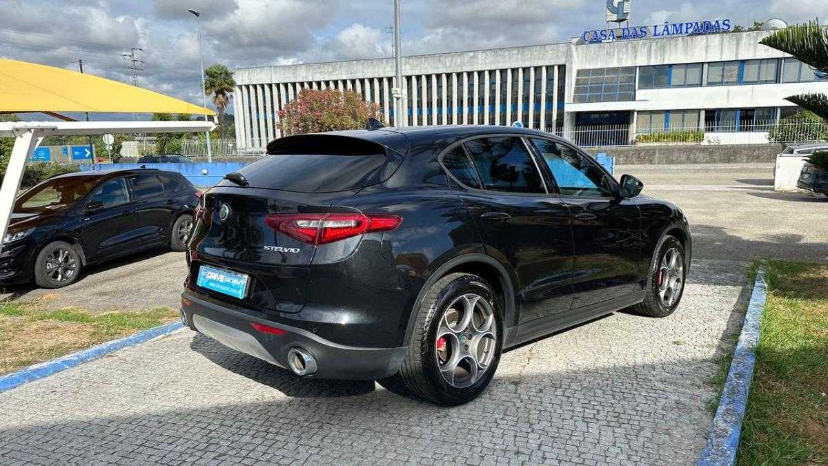 alfa-romeo-stelvio-2021-diesel-2143cc