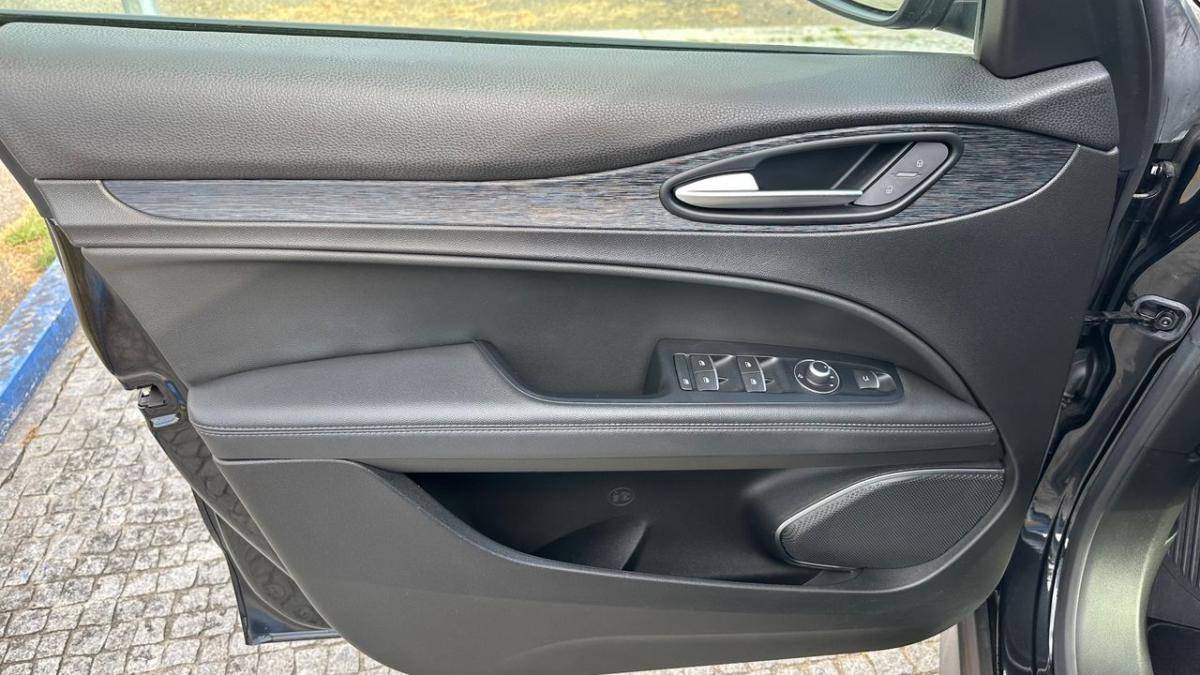 alfa-romeo-stelvio-2021-diesel-2143cc