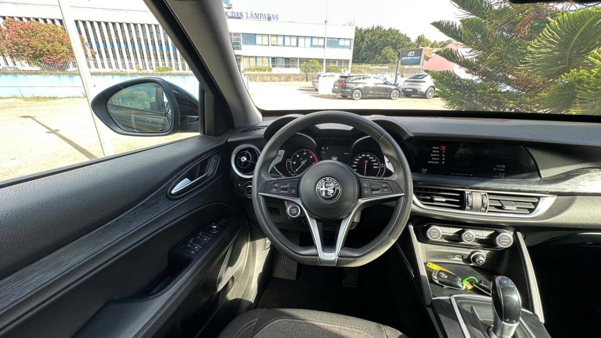 alfa-romeo-stelvio-2021-diesel-2143cc